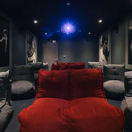 For Students Only - College In Apartamento *