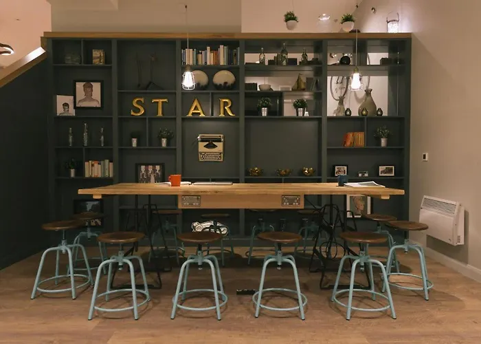 Апартаменти For Students Only - College In Бристоль